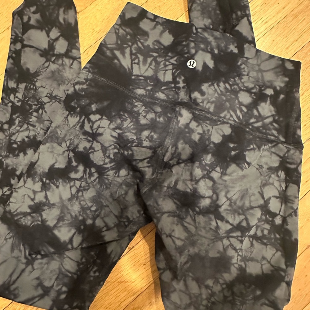 lululemon athletica Kids Marble Pattern Leggings - Black and Gray